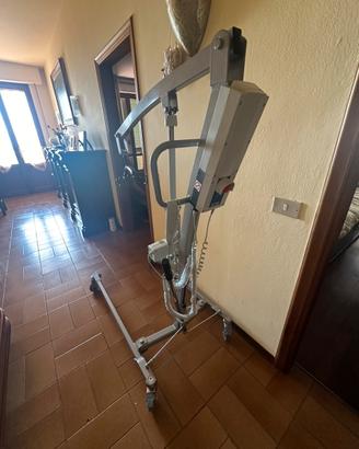 Sollevatore per anziani
