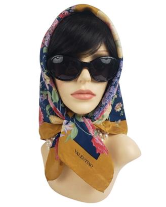 Foulard Vintage Valentino Garavani 100% seta 
