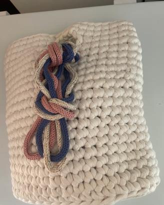 Borsa di cotone ontrecciata a mano….