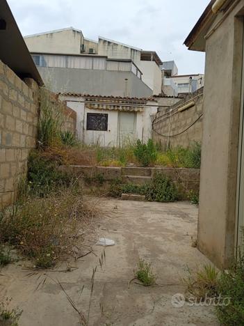 Casa singola in centro a Scoglitti