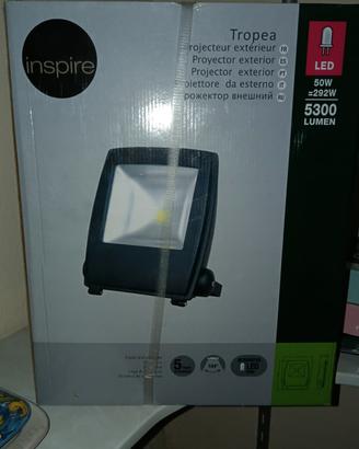 Faro led per esterno 50w