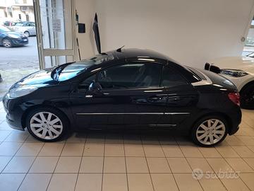 Peugeot 207 1.6 8V HDi 112CV CC Féline