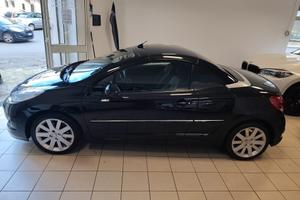Peugeot 207 1.6 8V HDi 112CV CC Féline
