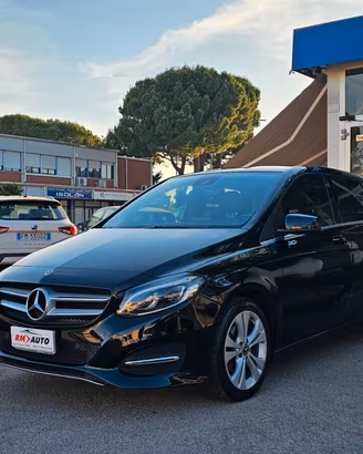 Mercedes B 180d Automatica sport Solo 74000 km