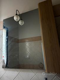 Mobile bagno con lavabo e specchio