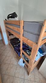 2 Letti a castello ( con materassi)