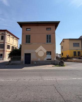 NEGOZIO A CARPENEDOLO