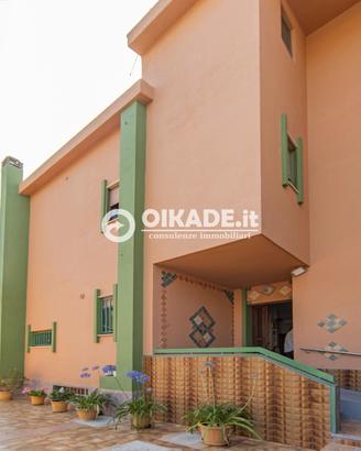 Villa su 4 livelli con giardino e garage Quartu SE