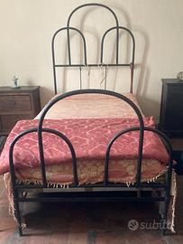 Letto ferro battuto una piazza e mezzo