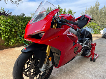 Ducati Panigale v4s 2019