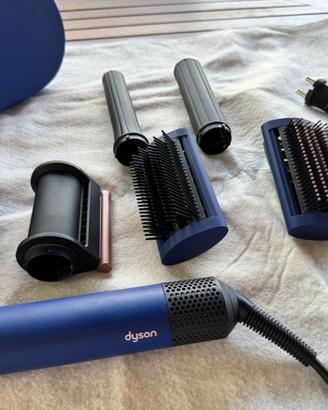 Dyson airwrap