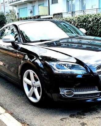 AUDI TT sline
