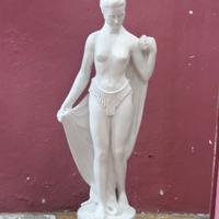 Antica scultura in argilla semi-nudo di donna