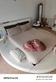 letto rotondo a terra