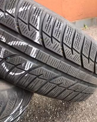 Pneumatici invernali  TOYO 185 65 R15
