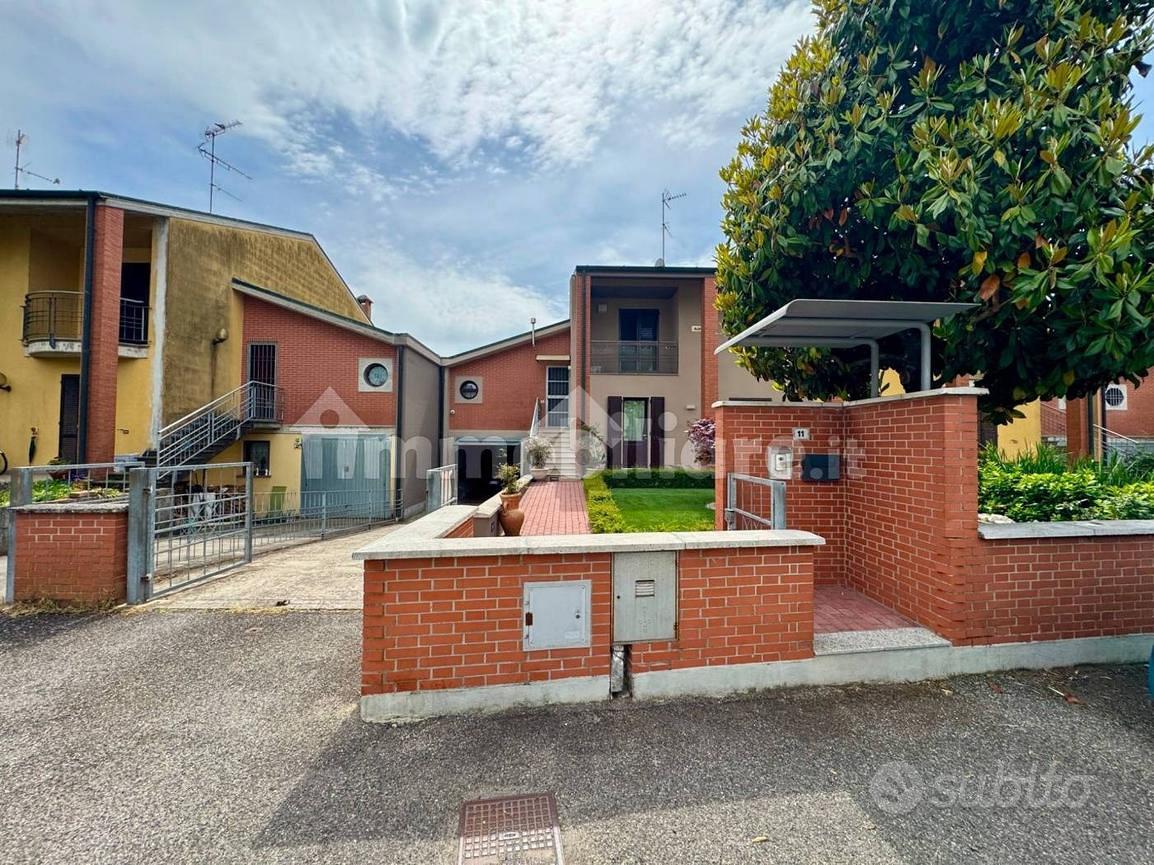 Casa – Castelvetro Piacentino, Viola - Altro