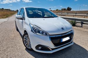 Peugeot 208 PureTech 82 5 porte Allure