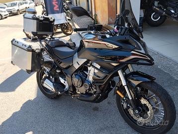 VOGE VALICO  DSX 500