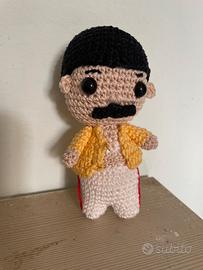 Freddie Mercury a uncinetto