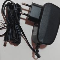 Alimentatore 12 Volt  1 Amp. Pin 5,5/2+