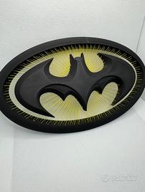 Logo batman sospeso