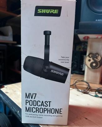 Microfono sure MV7 usb + xlr