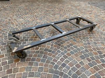 CARRELLO IN TUBOLARE FERRO.