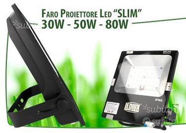 Fari SLIM LED per giardino, campi calcio