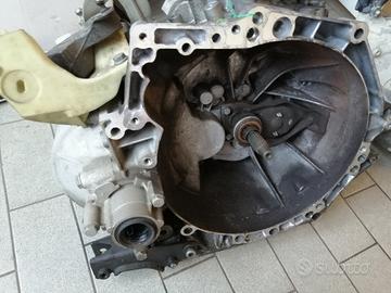 Cambio PEUGEOT 208 1560cc HDI del 2016