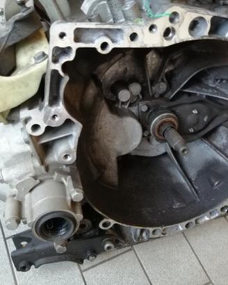 Cambio PEUGEOT 208 1560cc HDI del 2016