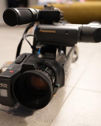 Videocamera VHS Vintage, Panasonic VW-SHM10