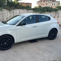 Giulietta alfa romeo 1400 turbo benzina/gpl