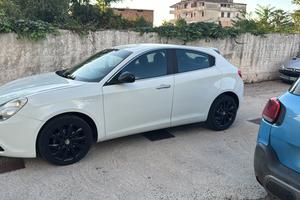 Giulietta alfa romeo 1400 turbo benzina/gpl