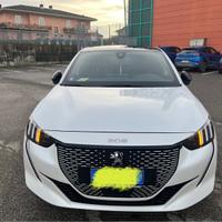 Peugeot e-208 GT 100kW