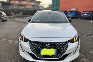 Peugeot e-208 GT 100kW