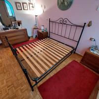 Letto in ferro battuto con rete matrimoniale 