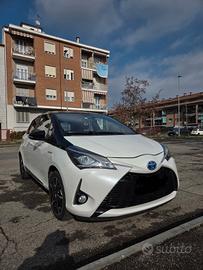Yaris 1.5 FullHybrid Trend White Edition