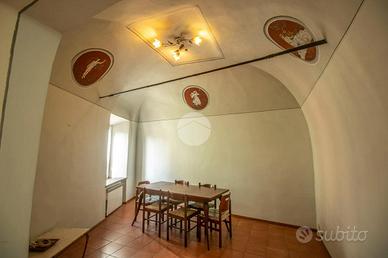 3 LOCALI A MAGLIANO SABINA