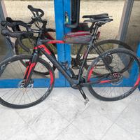 Bicicletta Vektor e-raw corsa