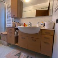 bagno€ 300 cucina €450 cameretta €450 porte gratis