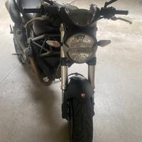 Ducati Monster 696
