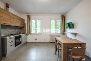 STANZA RISTRUTTURATA.