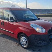 Fiat doblo 5 posti metano