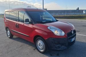 Fiat doblo 5 posti metano