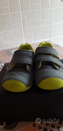 Scarpe bimbo misura 21