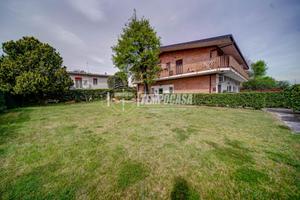 CASTELLETTO SOPRA TICINO - QUADRILOCALE ZONA VILLA