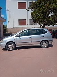 Auto usata Nissan Almera Tino