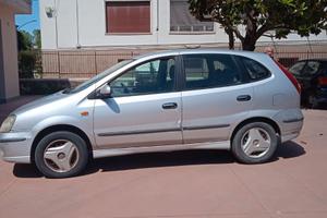 Auto usata Nissan Almera Tino
