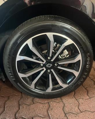 Cerchi in lega originali Renault Clio V 2025 16”