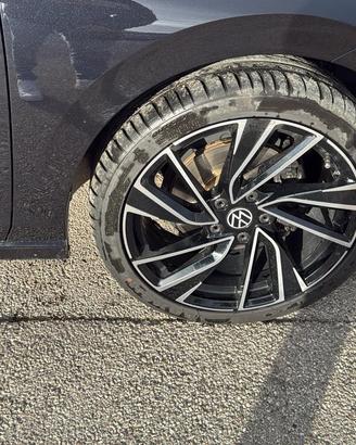 cerchi Golf 8 modello gti/gtd r18